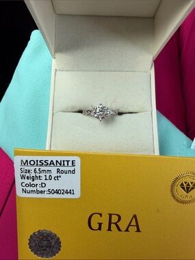Moissanite Round Solitaire Ring in White/Silver with Side Accents